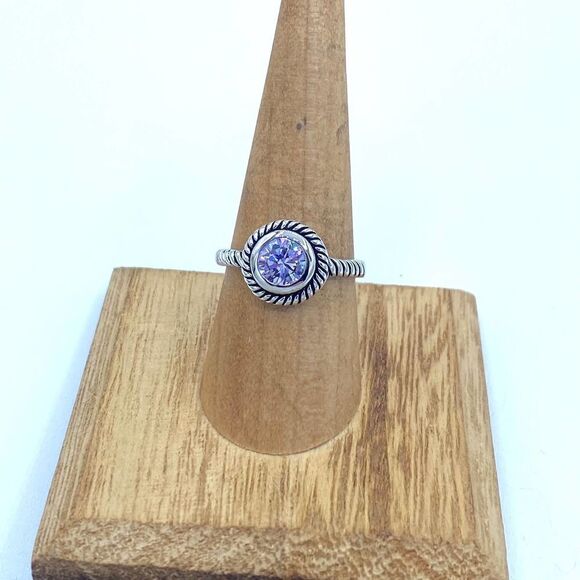Light Amethyst CZ Sterling Silver Solitaire Ring Size 7,8,9 - Picture 4 of 7